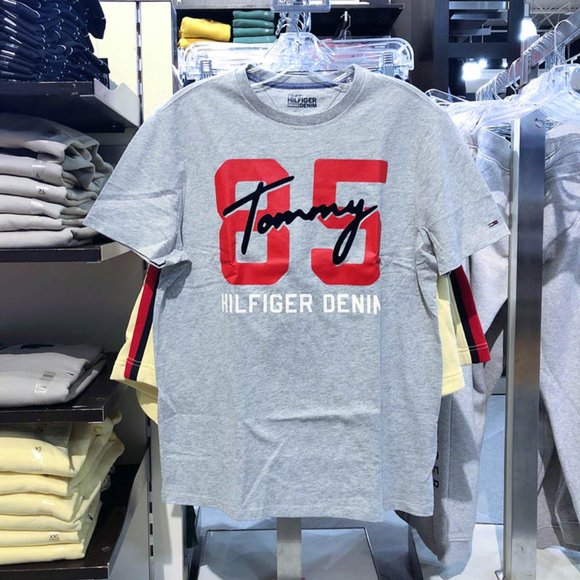 Tommy Hilfiger 78E2813 004 Tee T shirt NWT